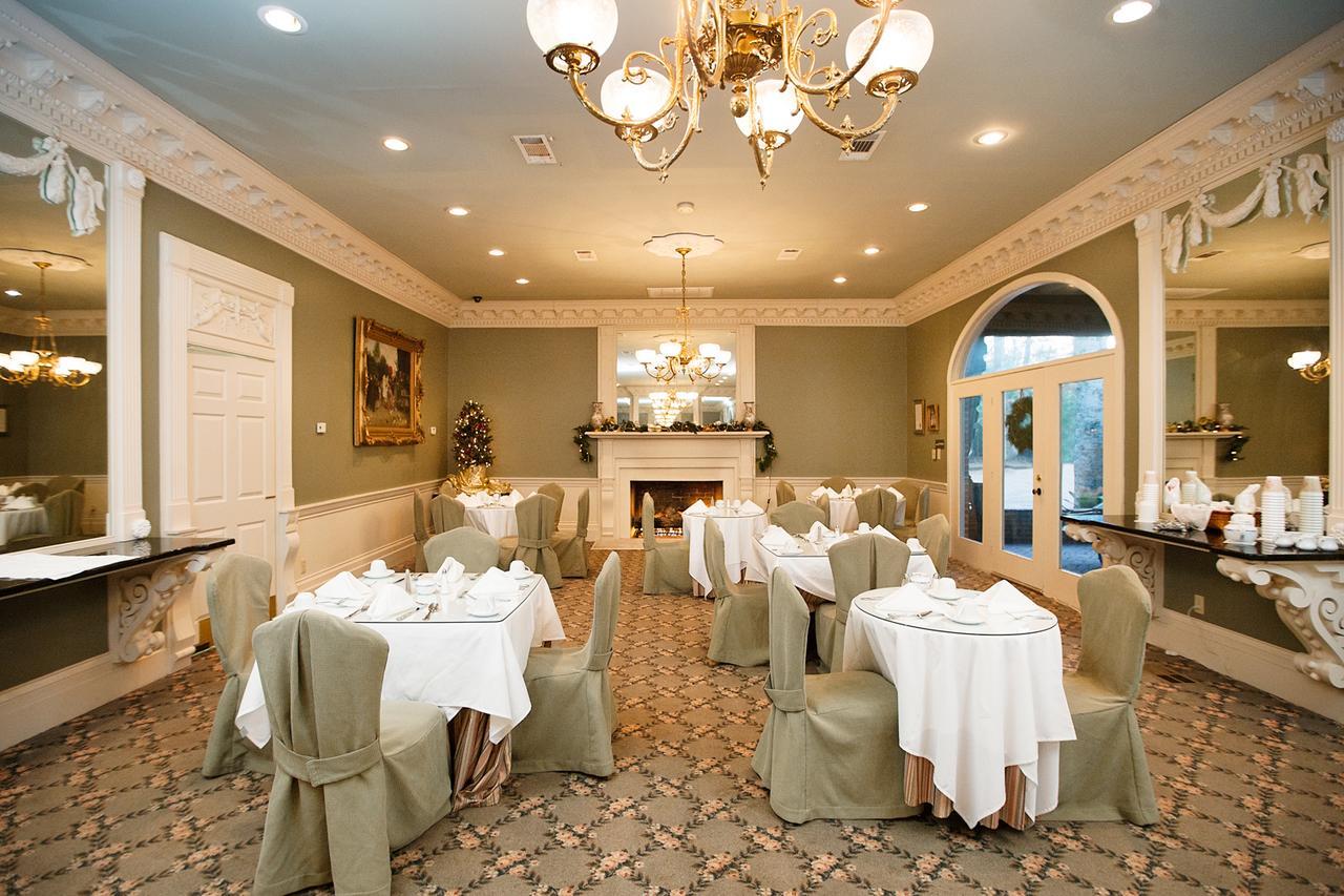Monmouth Historic Inn Натчес Екстериор снимка