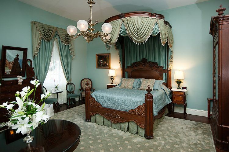 Monmouth Historic Inn Натчес Екстериор снимка